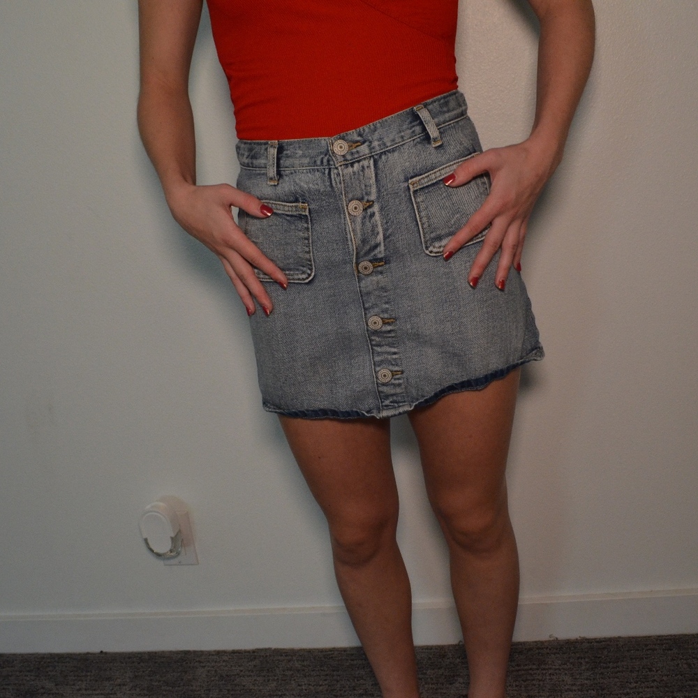 Levi's jean skirt